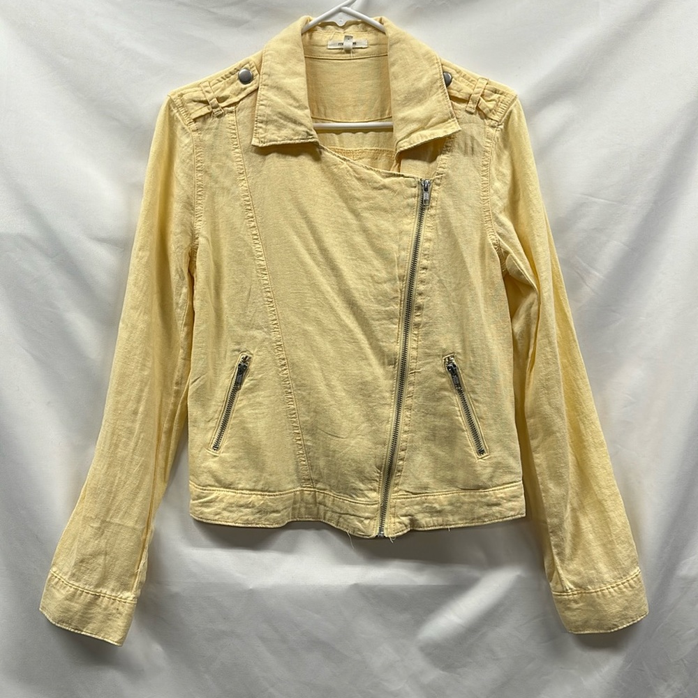 Maurices Moro Soft Yellow Zipper Size Small Jacket